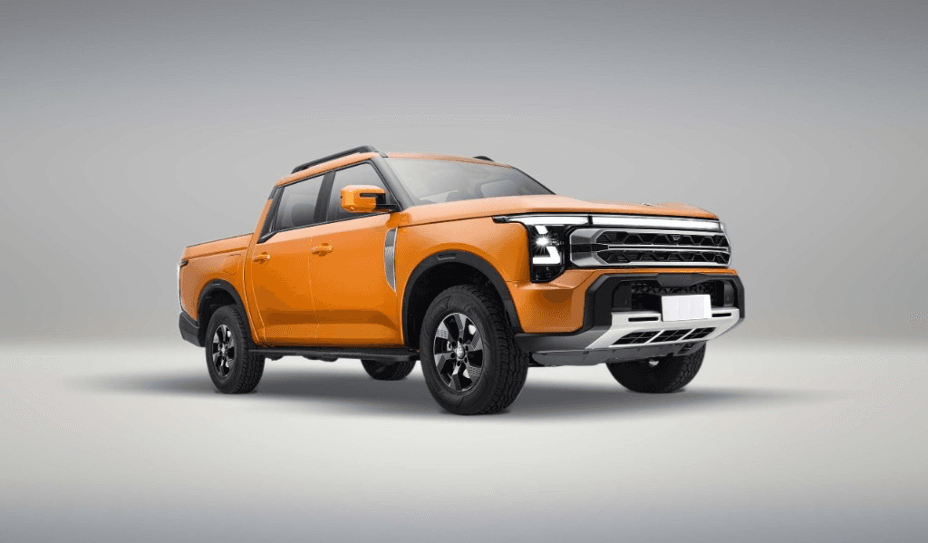 Dongfeng Z9 pickup in orange, studio three-quarter view